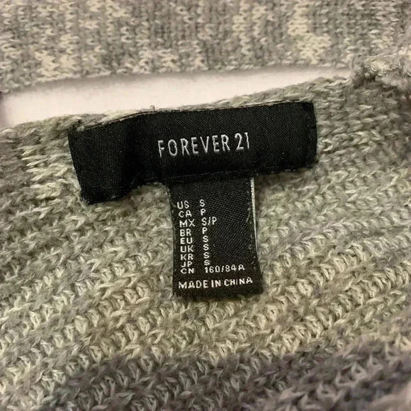 Forever 21 Women's Pullover Long Sleeve Knit Sweater V Neck Gray Size S - Picture 4 of 8